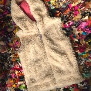 Mini Boden Furry Hooded Vest Size 6-7Y